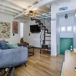 Holiday home Larimis House *