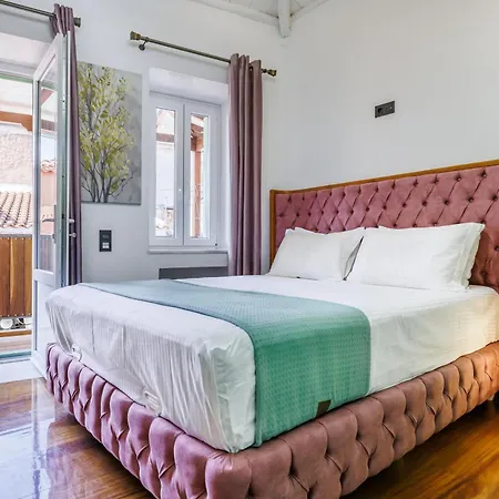 度假居 Larimis House 罗查基恩