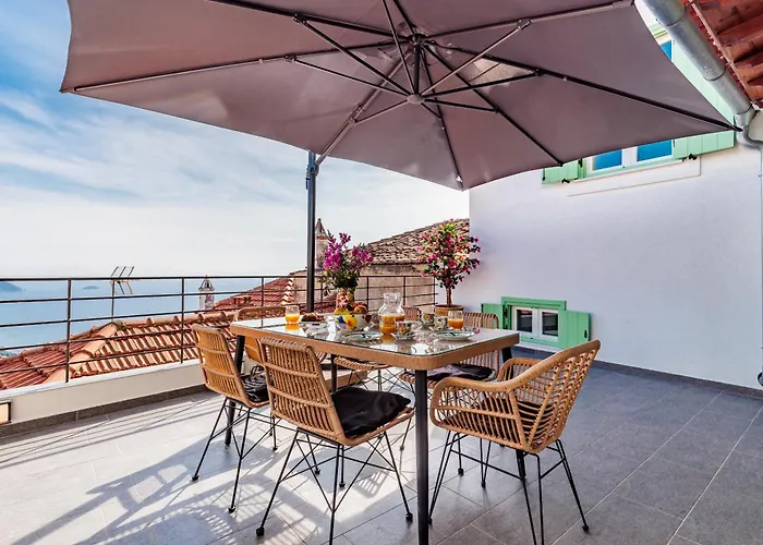 Larimis House Holiday home